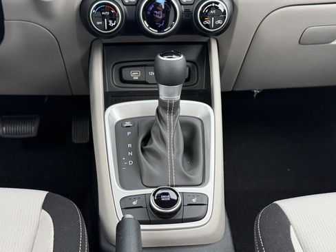New 2026 Hyundai Venue SEL FWD image 33