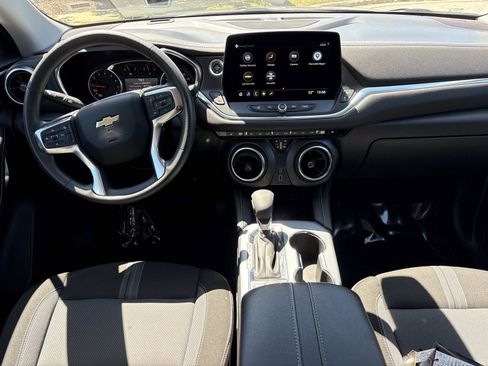 Used 2025 Chevrolet Blazer LT AWD/4WD image 28