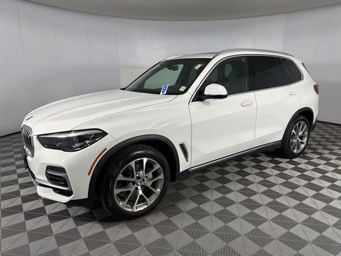 Certified 2023 BMW X5 xDrive40i w/ Premium Package image 4