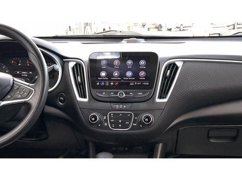 Used 2024 Chevrolet Malibu LT image 14