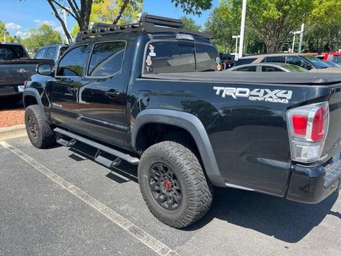 Used 2021 Toyota Tacoma TRD Off-Road w/ TRD Premium Off Road Package AWD/4WD image 4