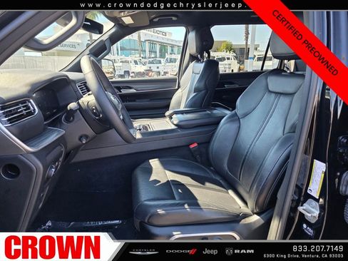 Certified 2024 Jeep Wagoneer L Series III w/ Flexible Seating Group image 24