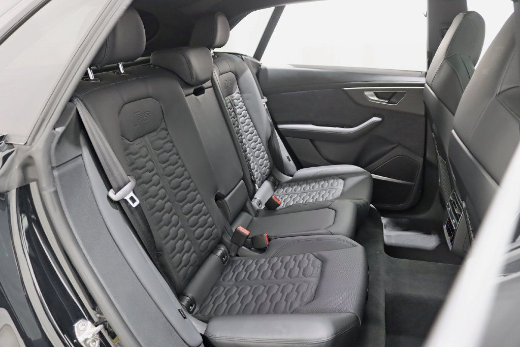 Used 2026 Audi RS Q8 performance AWD/4WD image 33