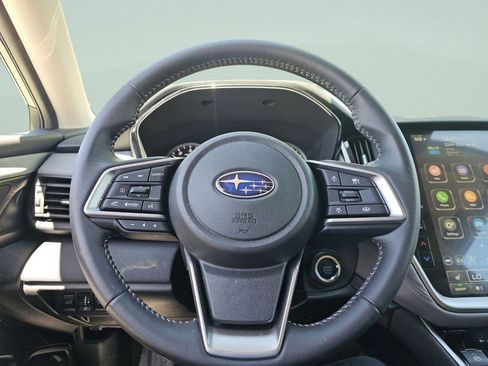 Used 2025 Subaru Outback Premium AWD/4WD image 32