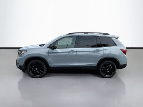 Used 2024 Honda Passport Black Edition image 4