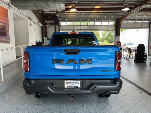 Used 2025 RAM 1500 Warlock AWD/4WD image 7