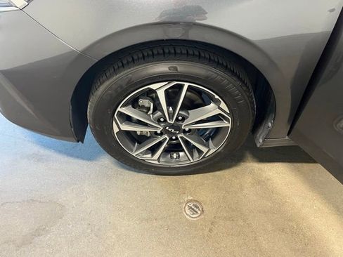 Used 2024 Kia Forte LXS FWD image 30