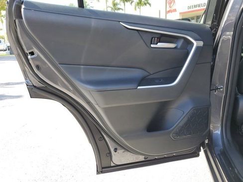 Used 2025 Toyota RAV4 XLE image 16