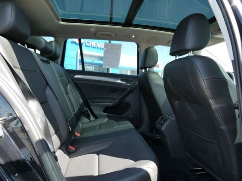 Used 2019 Volkswagen Golf Alltrack SE AWD/4WD image 15