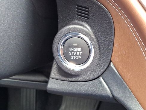 Used 2020 Subaru Outback Touring XT image 24