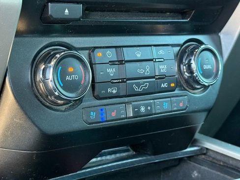 Used 2018 Ford F150 Lariat image 23