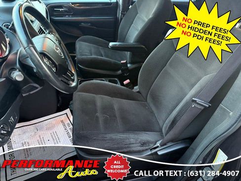 Used 2017 Dodge Grand Caravan SE image 16