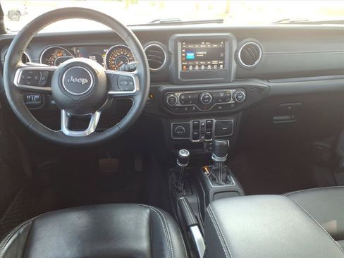 Used 2021 Jeep Wrangler Unlimited Sahara w/ Cold Weather Group AWD/4WD image 9