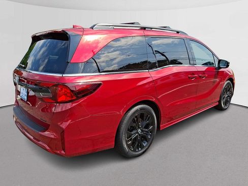 Certified 2026 Honda Odyssey Sport-L image 11