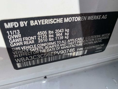 Used 2014 BMW 320i xDrive Sedan AWD/4WD image 32
