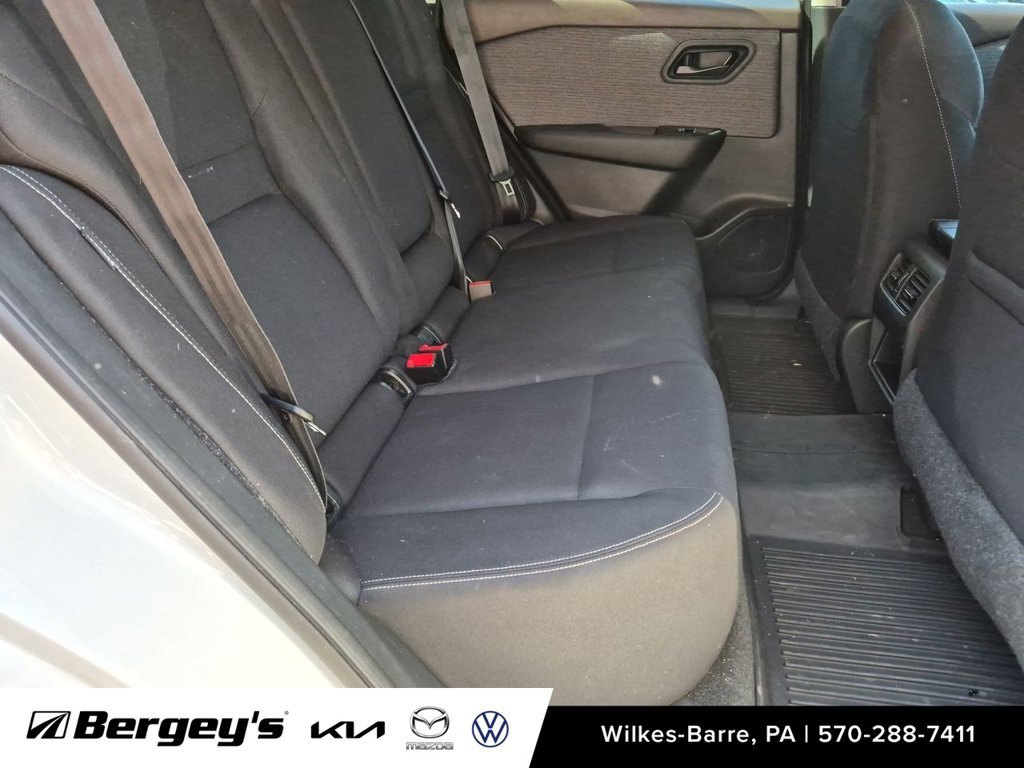 Used 2023 Nissan Rogue S AWD/4WD image 33