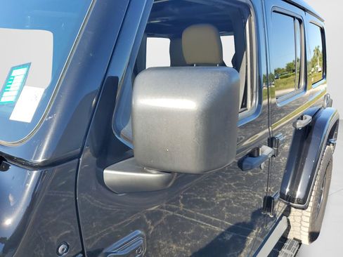 Used 2019 Jeep Wrangler Unlimited Rubicon AWD/4WD image 27
