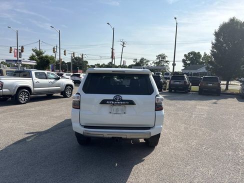 Used 2023 Toyota 4Runner TRD Off-Road Premium w/ Off Road Premium Plus Package AWD/4WD image 6
