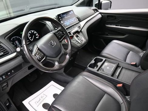 Used 2025 Honda Odyssey Sport-L image 18