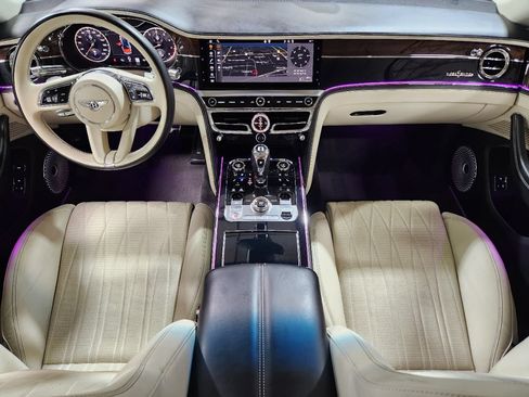 Used 2021 Bentley Flying Spur V8 AWD/4WD image 52