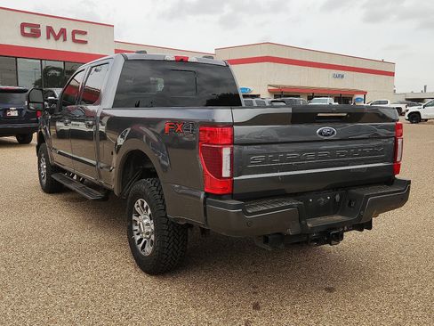Used 2022 Ford F250 Lariat w/ Lariat Ultimate Package AWD/4WD image 3