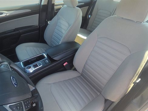 Used 2018 Ford Fusion S image 21