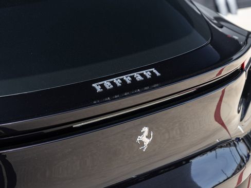 Used 2025 Ferrari Purosangue image 15