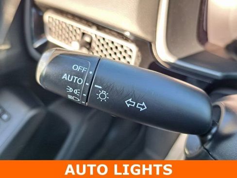 Used 2024 Honda Civic EX-L image 12