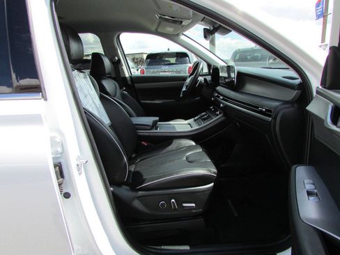 Used 2025 Hyundai Palisade SEL FWD image 19