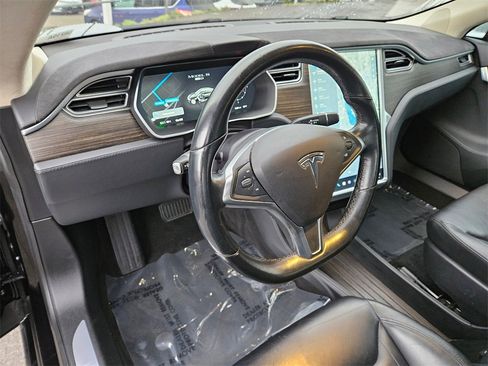 Used 2015 Tesla Model S 85D image 19