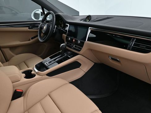New 2026 Porsche Macan S image 14