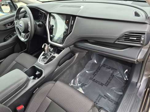 Used 2025 Subaru Outback Premium w/ Popular Package #1A image 30