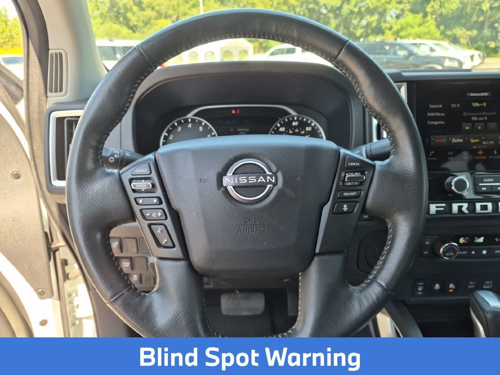 Used 2025 Nissan Frontier SV w/ SV Convenience Package RWD image 16