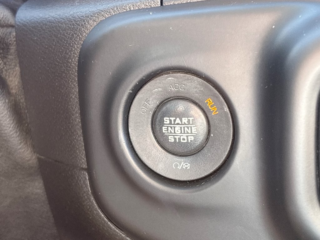 Used 2018 Jeep Wrangler Unlimited Sport AWD/4WD image 37