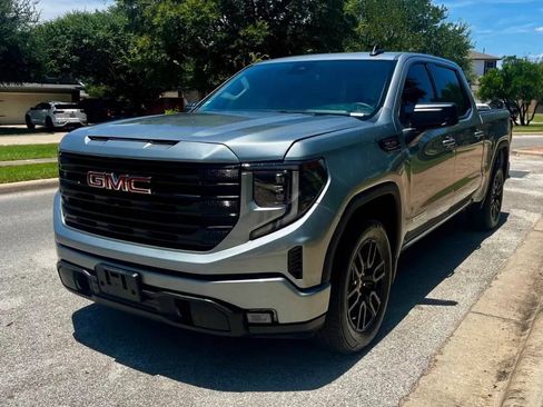 Used 2025 GMC Sierra 1500 Elevation RWD image 2