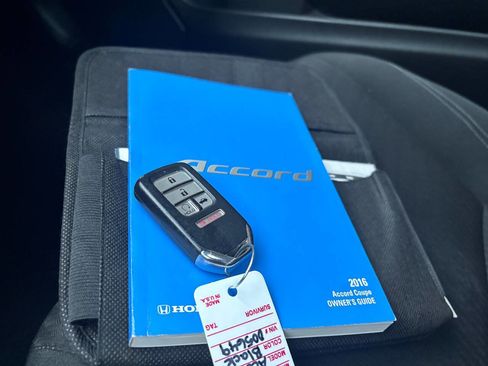 Used 2016 Honda Accord EX image 40