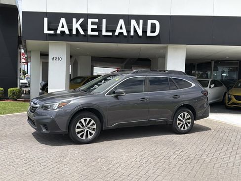 Certified 2022 Subaru Outback Premium AWD/4WD image 2