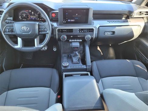 Used 2024 Toyota Tacoma TRD Sport image 12