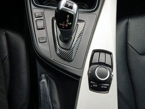 Used 2016 BMW 320i Sedan image 20