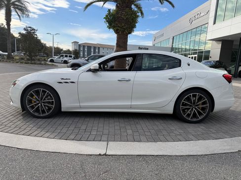 Certified 2022 Maserati Ghibli Modena Q4 image 11