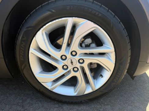 Used 2023 Chevrolet Bolt LT w/ Driver Confidence Package FWD image 39