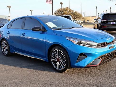 Used 2023 Kia Forte GT image 12