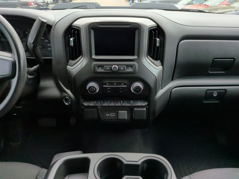 Used 2025 Chevrolet Silverado 1500 Custom Trail Boss w/ LPO, Dark Essentials Package image 33