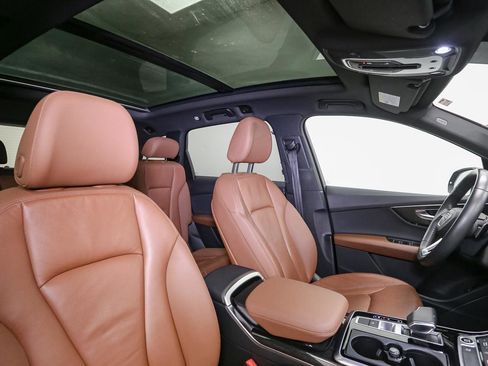 Used 2021 Audi Q7 3.0T Premium w/ Convenience Package image 21