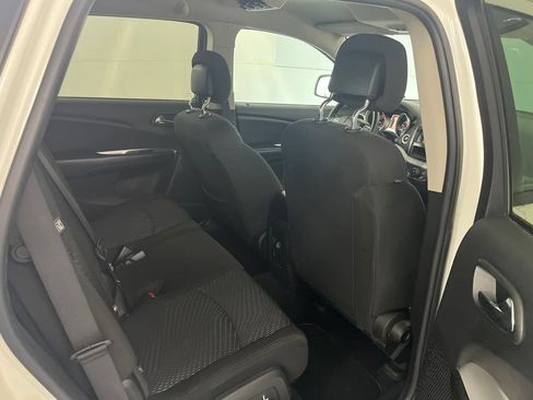 Used 2016 Dodge Journey SE w/ Flexible Seating Group FWD image 23