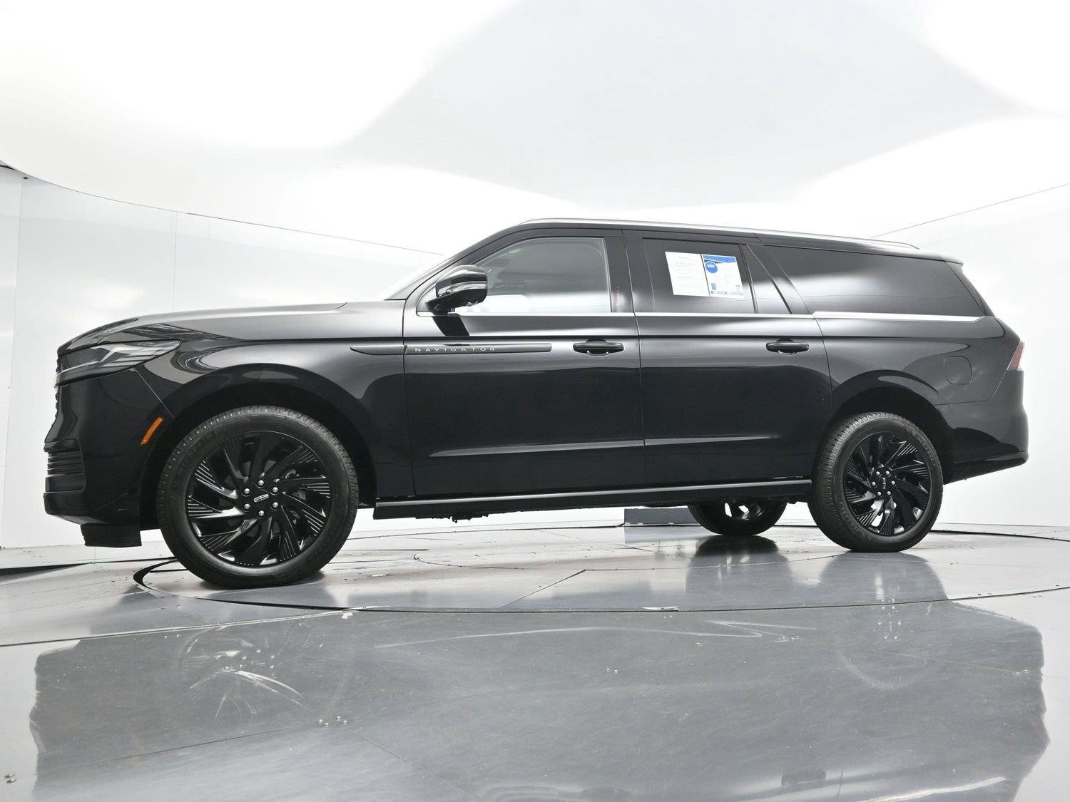 Used 2026 Lincoln Navigator L Black Label AWD/4WD image 63