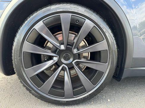 Used 2023 Tesla Model X AWD/4WD image 31