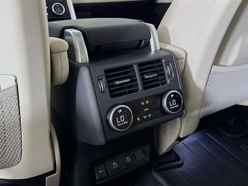 Used 2024 Land Rover Discovery S AWD/4WD image 16