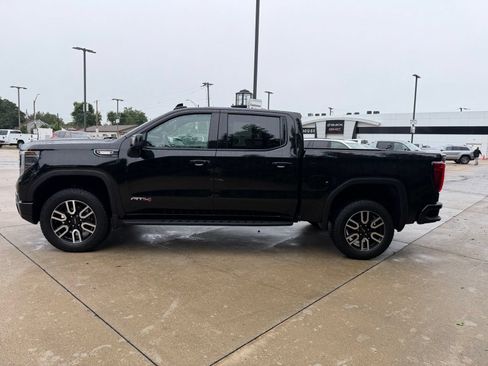 Used 2025 GMC Sierra 1500 AT4 AWD/4WD image 8