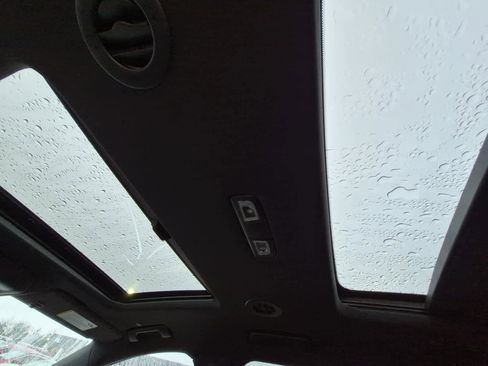 Certified 2022 Buick Enclave Avenir w/ Avenir Technology Package image 23